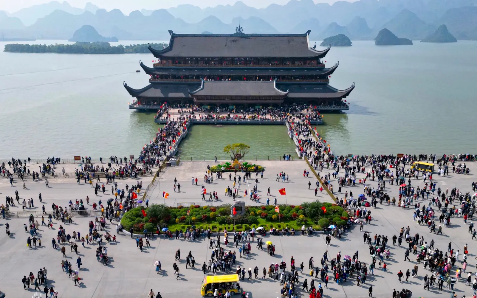 Chùa Tam Chúc – Hà Nam